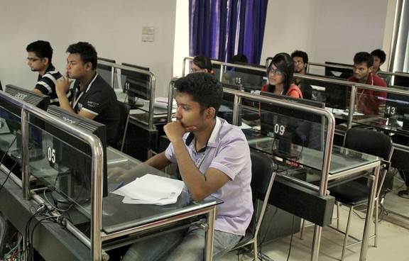 Bloomberg Aptitude Test (BAT) hosted by IEEE AIUB Student Branch