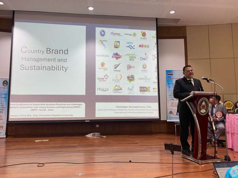 Marketing Faculty participates as Keynote Speaker at International Conference